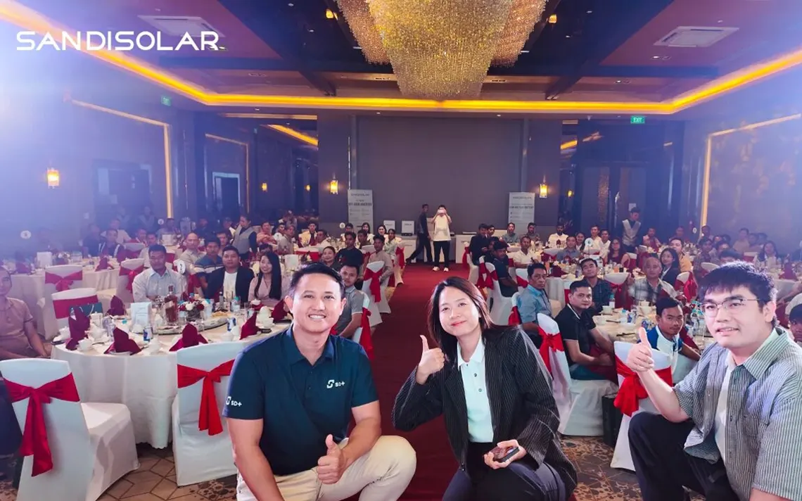 Роудшоу продуктів для зберігання сонячних продуктів