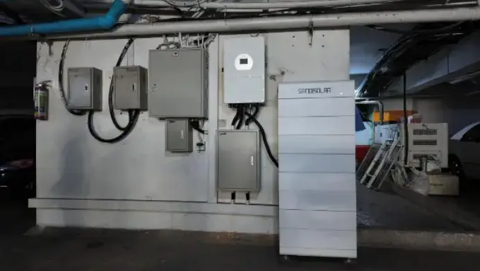 Обслуговування житлових сонячних систем