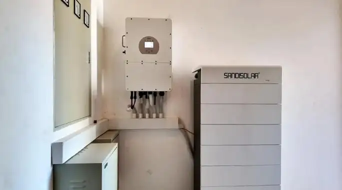 Постачальник сонячних інверторів